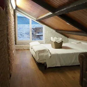 tiny-and-cute-apartment-in-the-roof-touching-border.es-andalucia.com/